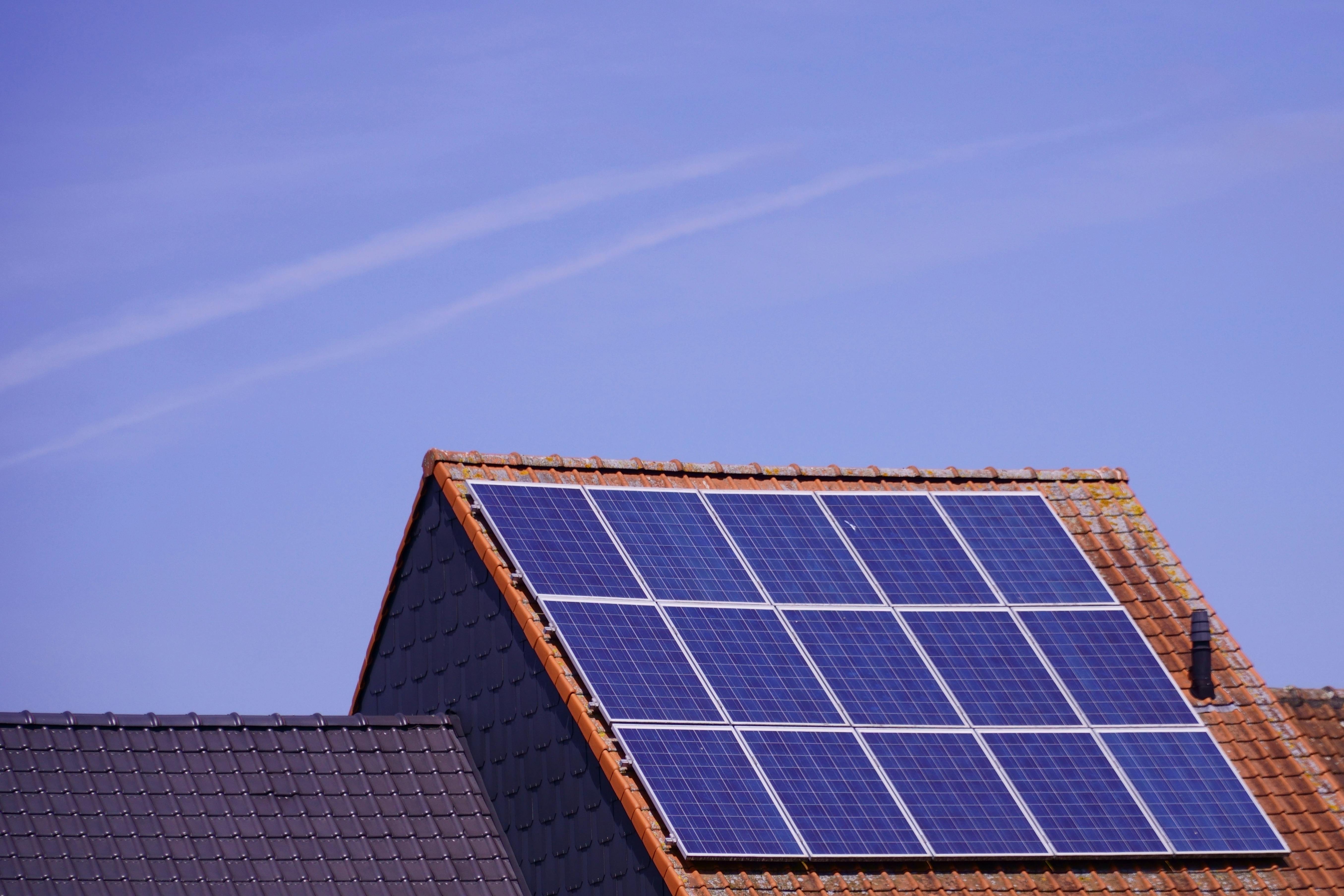Residential rooftop solar installation